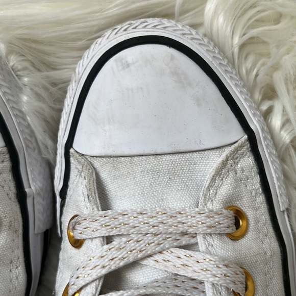 Converse - Picture 9 of 10